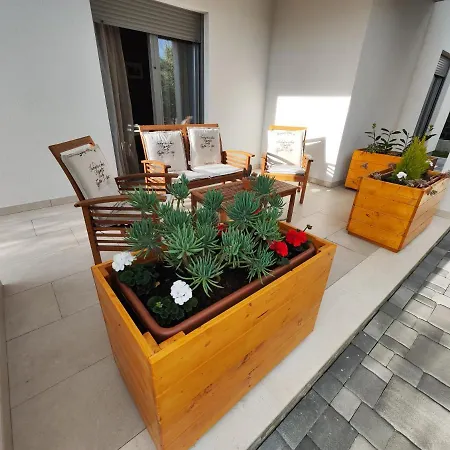 Olives Garden Apartman